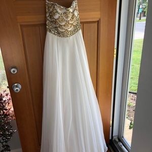 $900 SHERRI HILL PROM/PAGEANT/FORMAL DRESS/GOWN